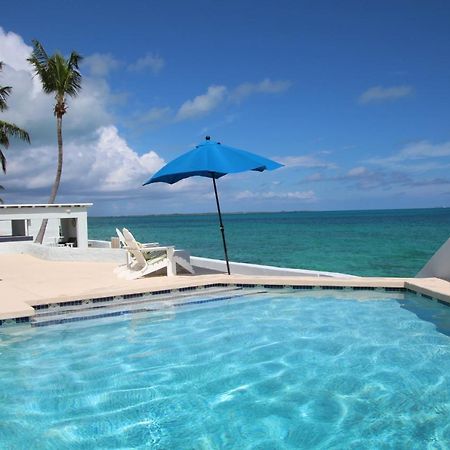 Water'S Edge Villa - Oceanfront With Private Pool Nassau Bagian luar foto